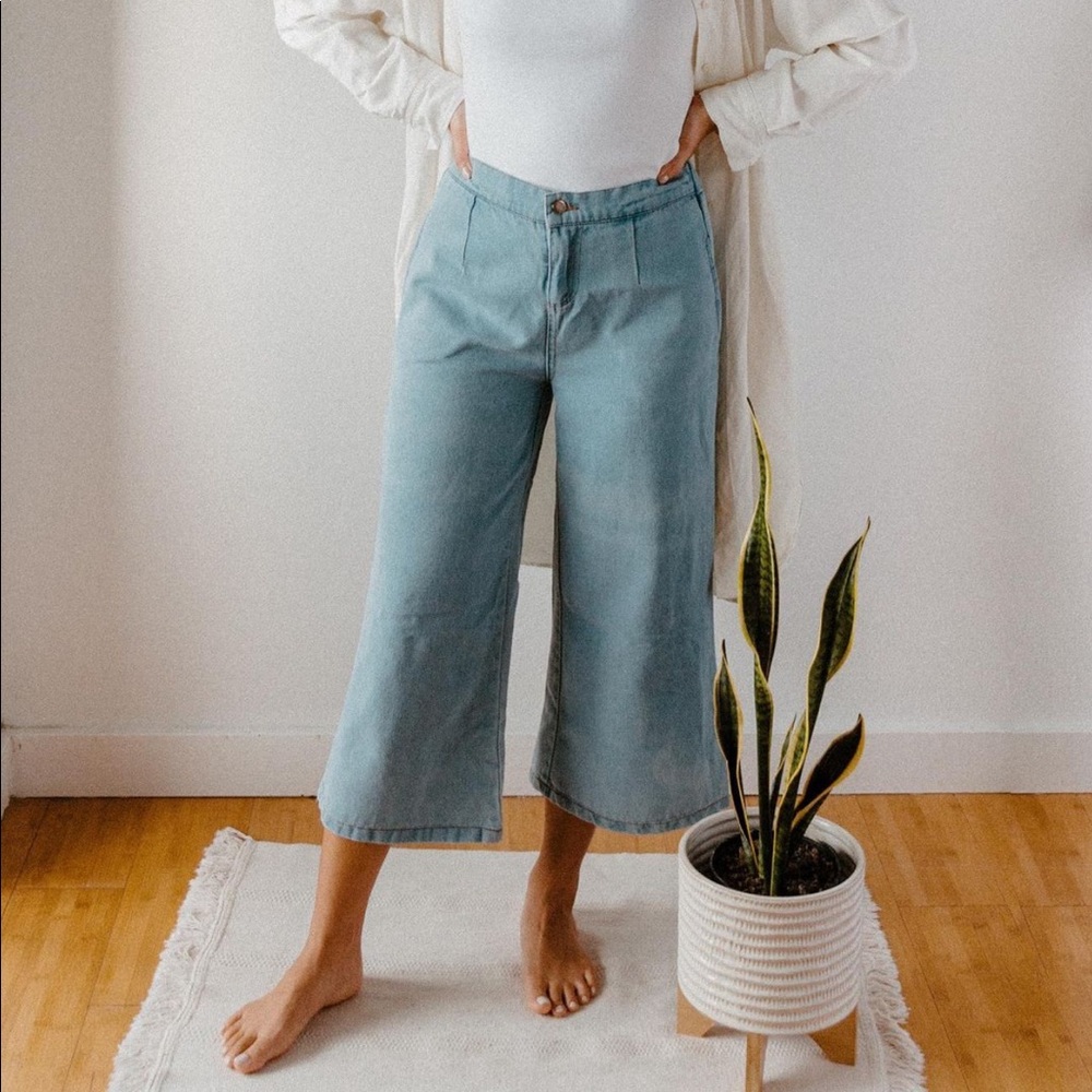 High waisted wide leg jeans